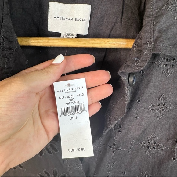 Black american eagle eyelet black  button down nwt - Picture 3 of 6